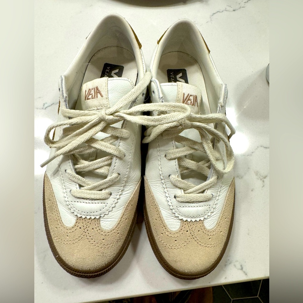 Veja Volley OT Sneakers 10